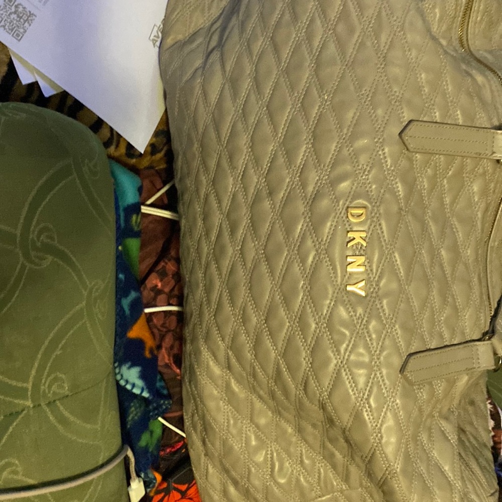 DKNY DUFFLE
